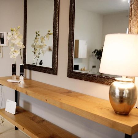 Onar Luxury Apartment Néa Péramos Dış mekan fotoğraf