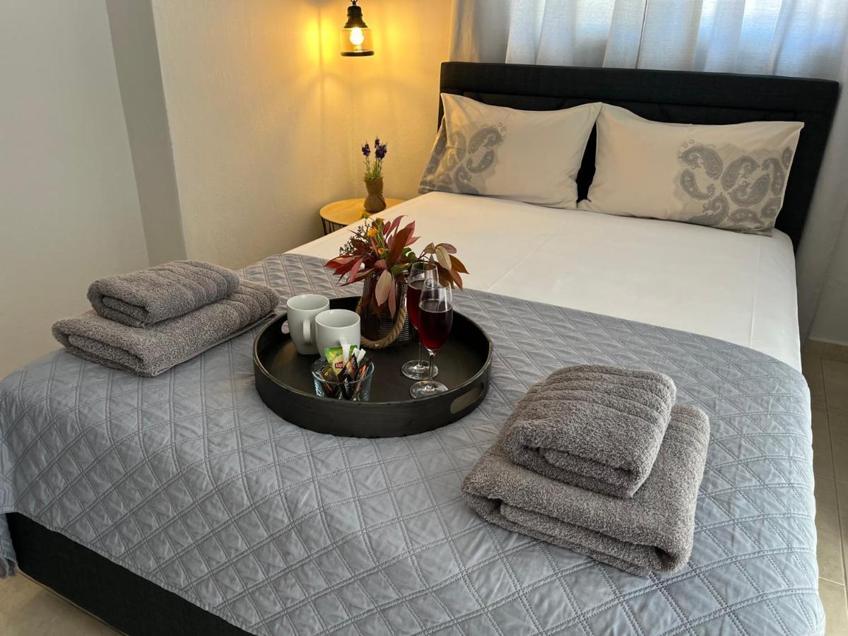 Onar Luxury Apartment Néa Péramos Dış mekan fotoğraf