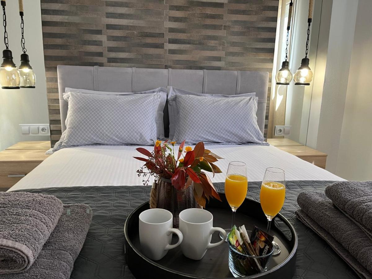 Onar Luxury Apartment Néa Péramos Dış mekan fotoğraf