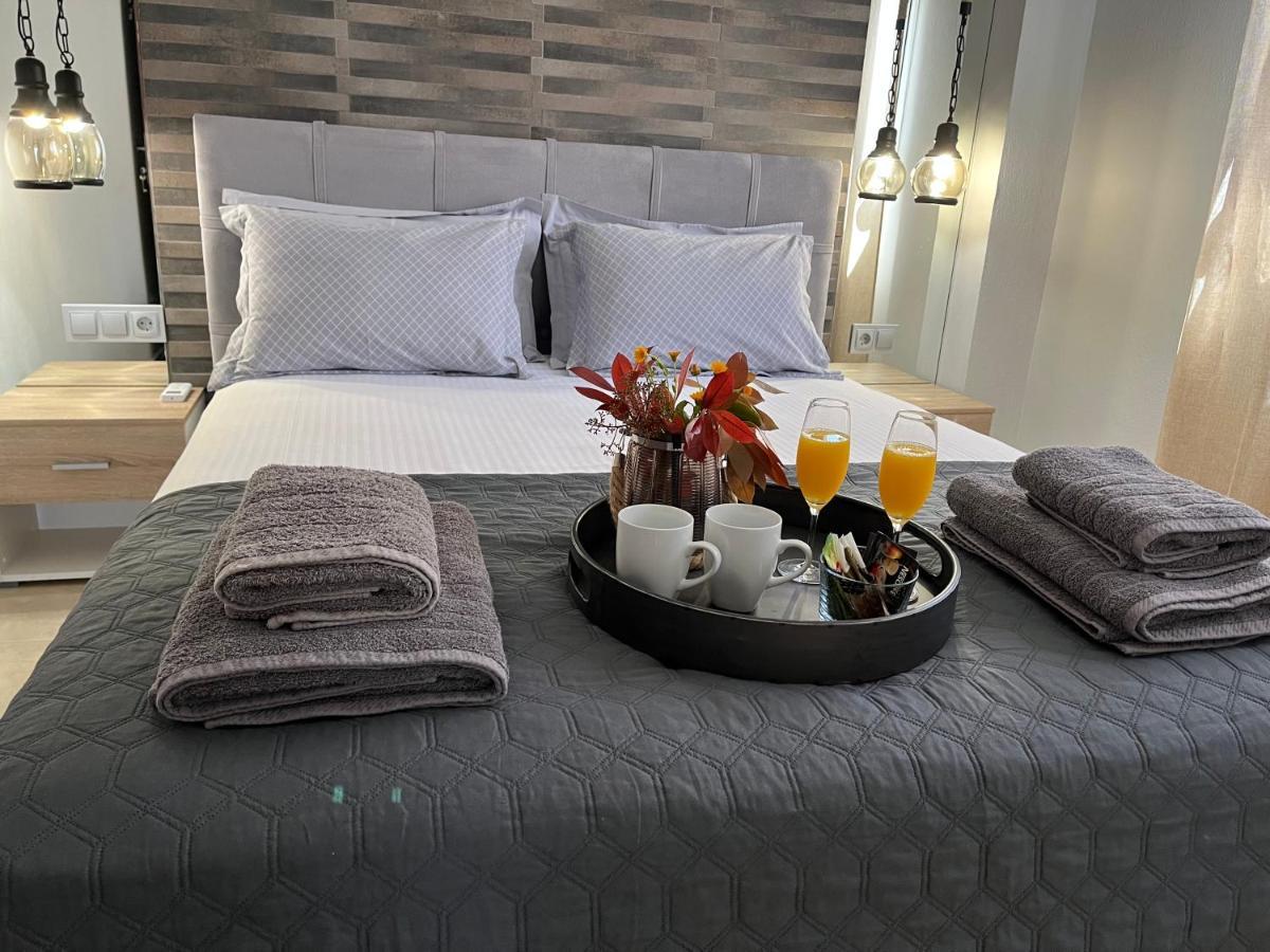 Onar Luxury Apartment Néa Péramos Dış mekan fotoğraf